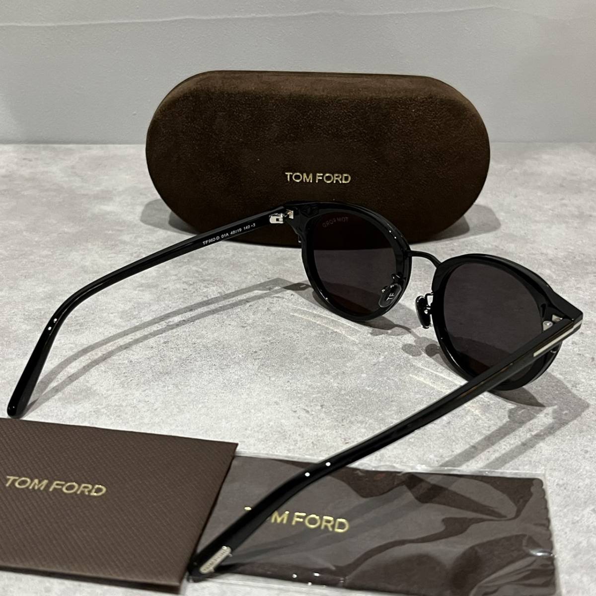 送料無料】【正規品・新品】TOMFORD トムフォード TF962 FT962 01A