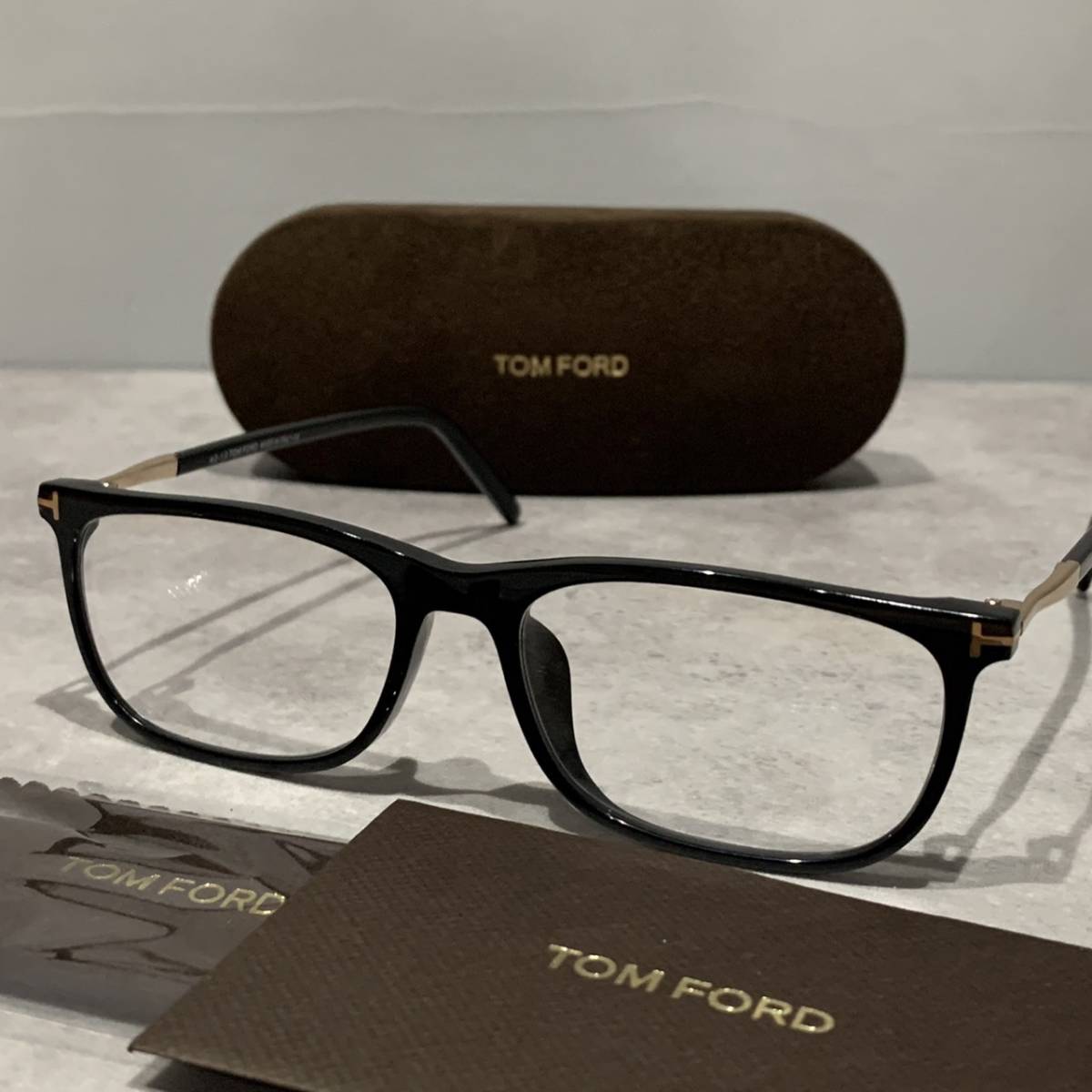 【送料無料】【正規品・新品】TOMFORD トムフォード TF5398 F FT5398 001 ウェリントン ボストン クリア イタリア製 サングラス メガネ