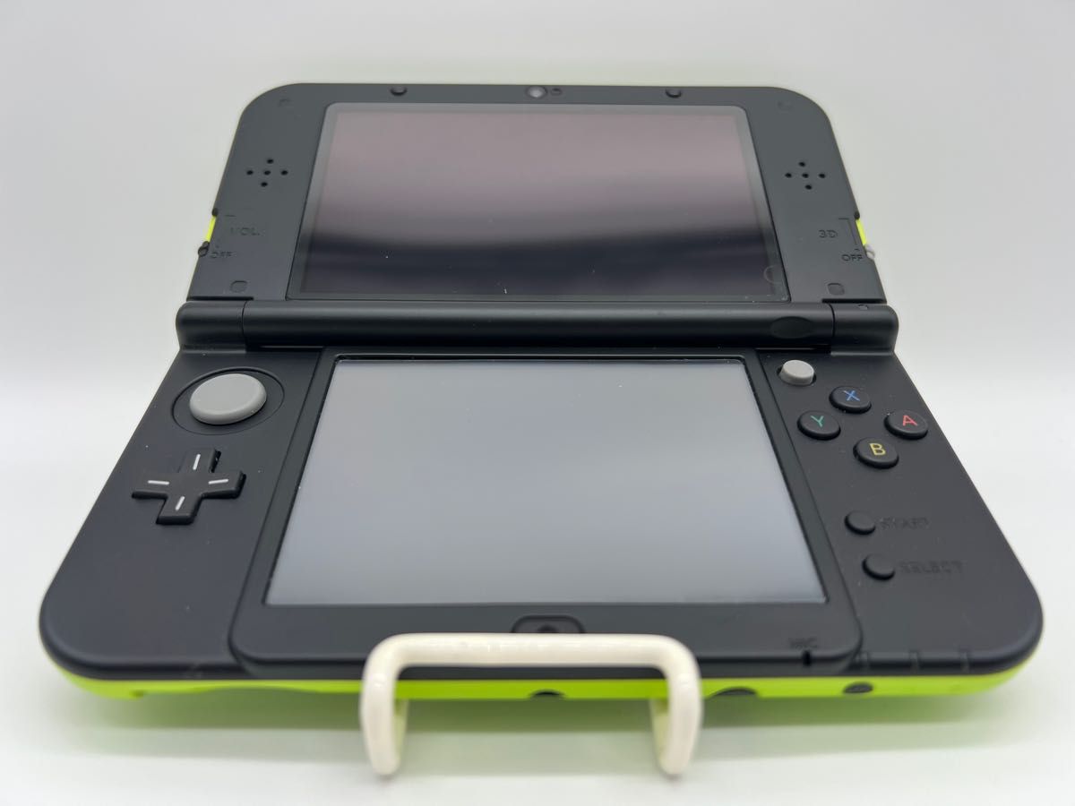 美品・完品】 Newニンテンドー3DS LL ライム×ブラック 任天堂 本体