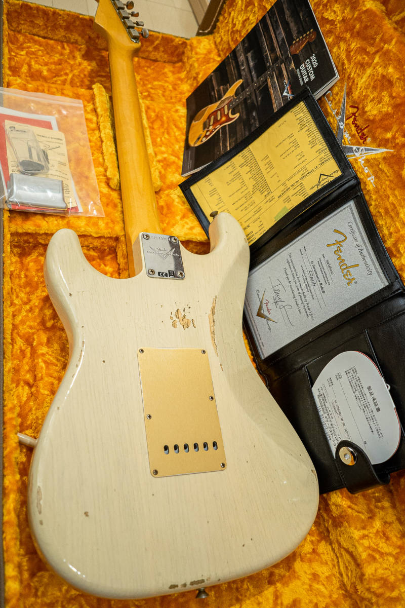 Fender Custom Shop Heavy Relic Stratocaster マイケル ランドウ Flash coat Lacquer White agedの画像7