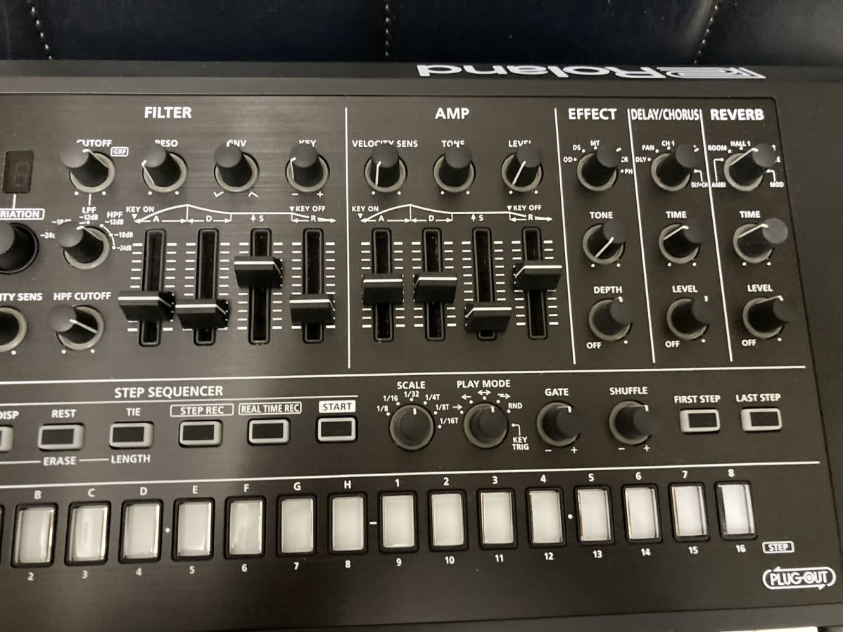 ROLAND ( ローランド ) デジタルシンセサイザー SYSTEM-8( 未使用品