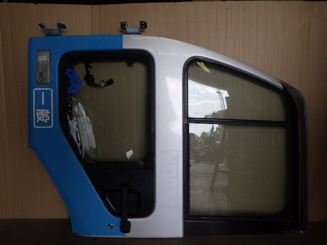 r2510-2-1 ★ 日産 UD トラックス コンドル ドア 左側 助手席側