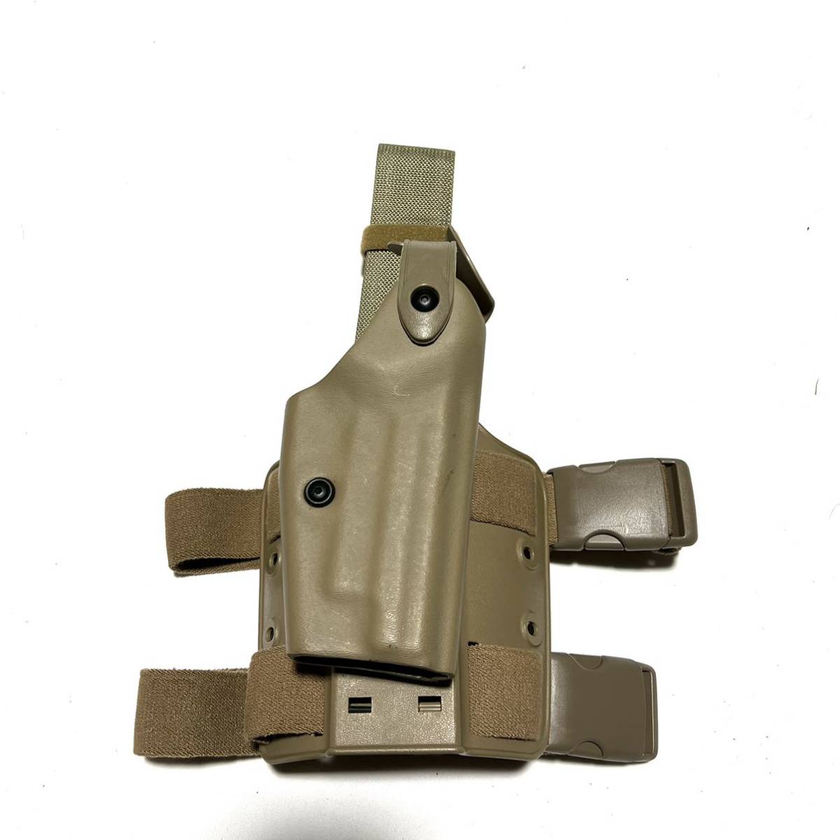 送料無料 実物 Safariland サファリランド 6004-77 SIG P226R FDE