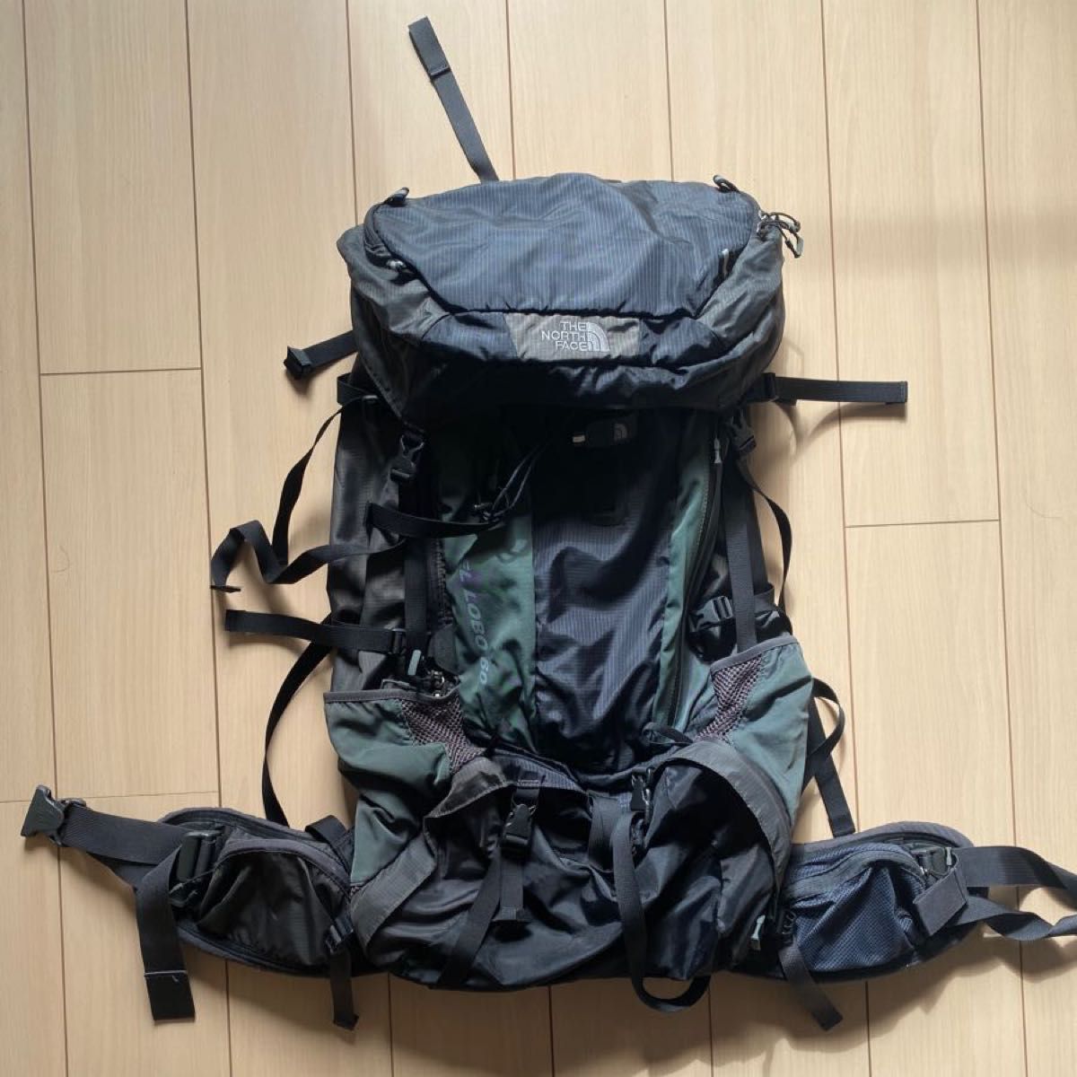 ノースフェイス リュック　エルロボ 60L 登山　ソロキャン　バックパック ブラック