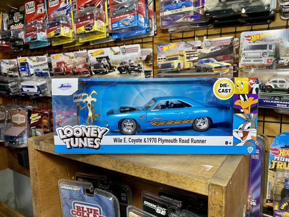 Jada Toys 1/24 1970 plymouth Roadrunner wai Lee * coyote figure attaching new goods * unopened Looney Tunes Hot Wheels liking .