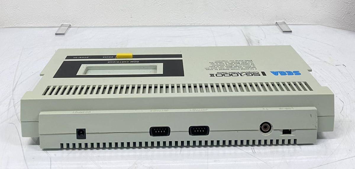 セガ SG-1000II 2 コンピュータービデオゲーム ジョイパッド + ACケーブル付 箱付き の画像8
