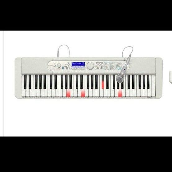 新品未開封 Casio 光ナビゲーションキーボードLK-520 楽器、器材 鍵盤 ...