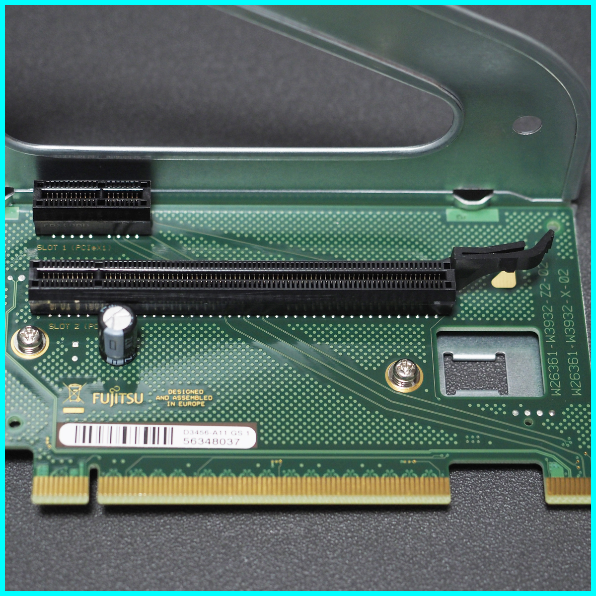 富士通 ESPRIMO D588/T PCIE ライザーカード D3456-A11 GS 1 ブラケット PCIスロットカバー付_画像2