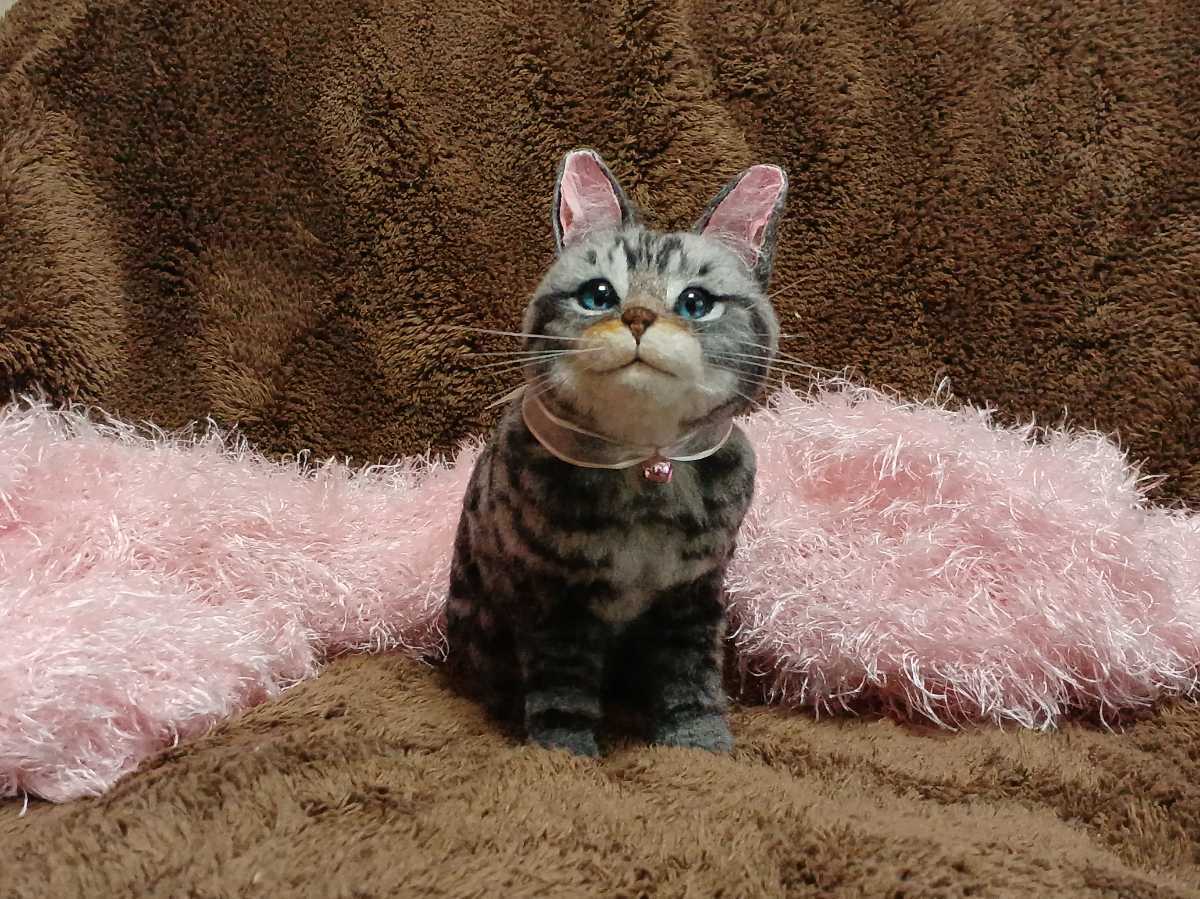 ★銀★ 羊毛フェルト 猫 ハンドメイド　子猫　アメリカンショートヘア　実物子猫サイズ　_画像4