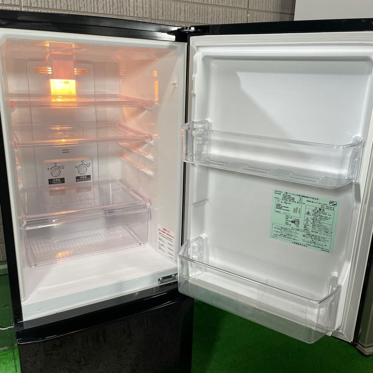 三菱 146L 冷蔵庫 定番モデル ブラック 耐熱天板【地域限定配送無料 