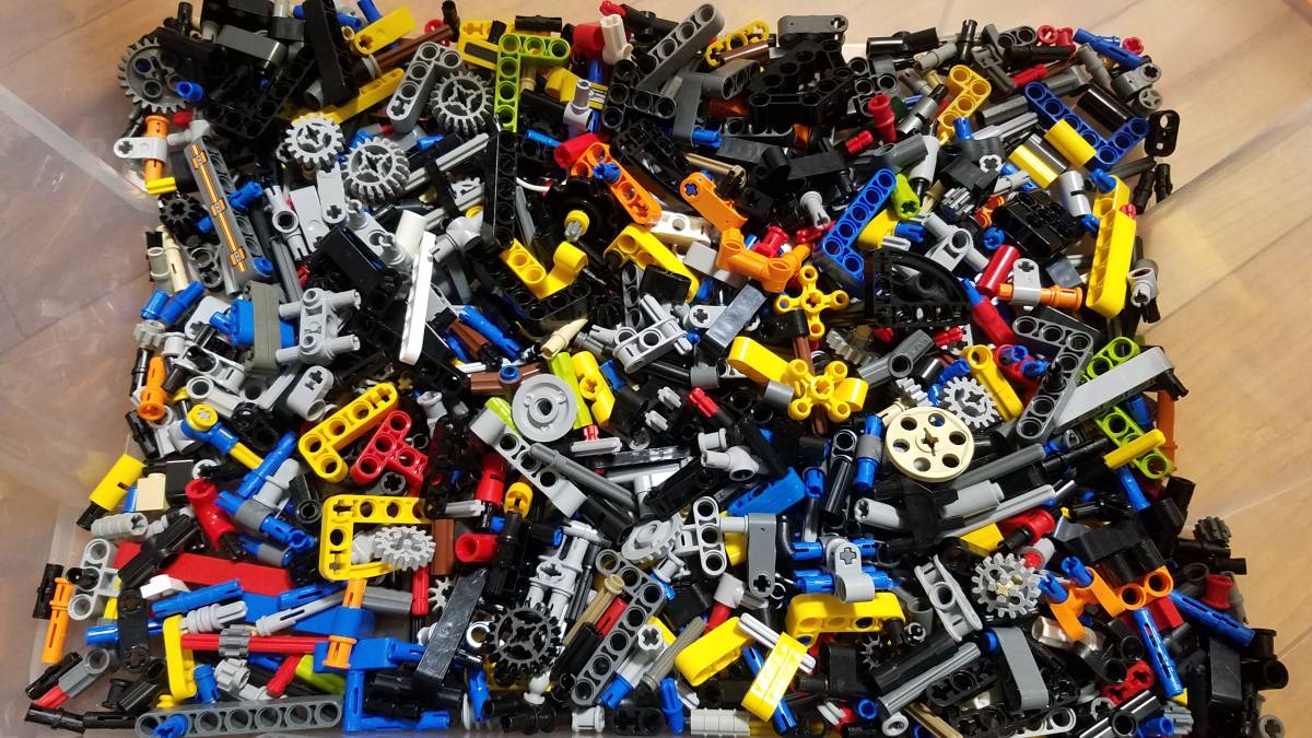 レゴ テクニック 細かなパーツ 500ｇ以上 バラ 大量 ギア ペグ コネクタ 軸 リフトアーム 接続パーツ 大量出品 同梱可能 正規品 LEGOの画像1