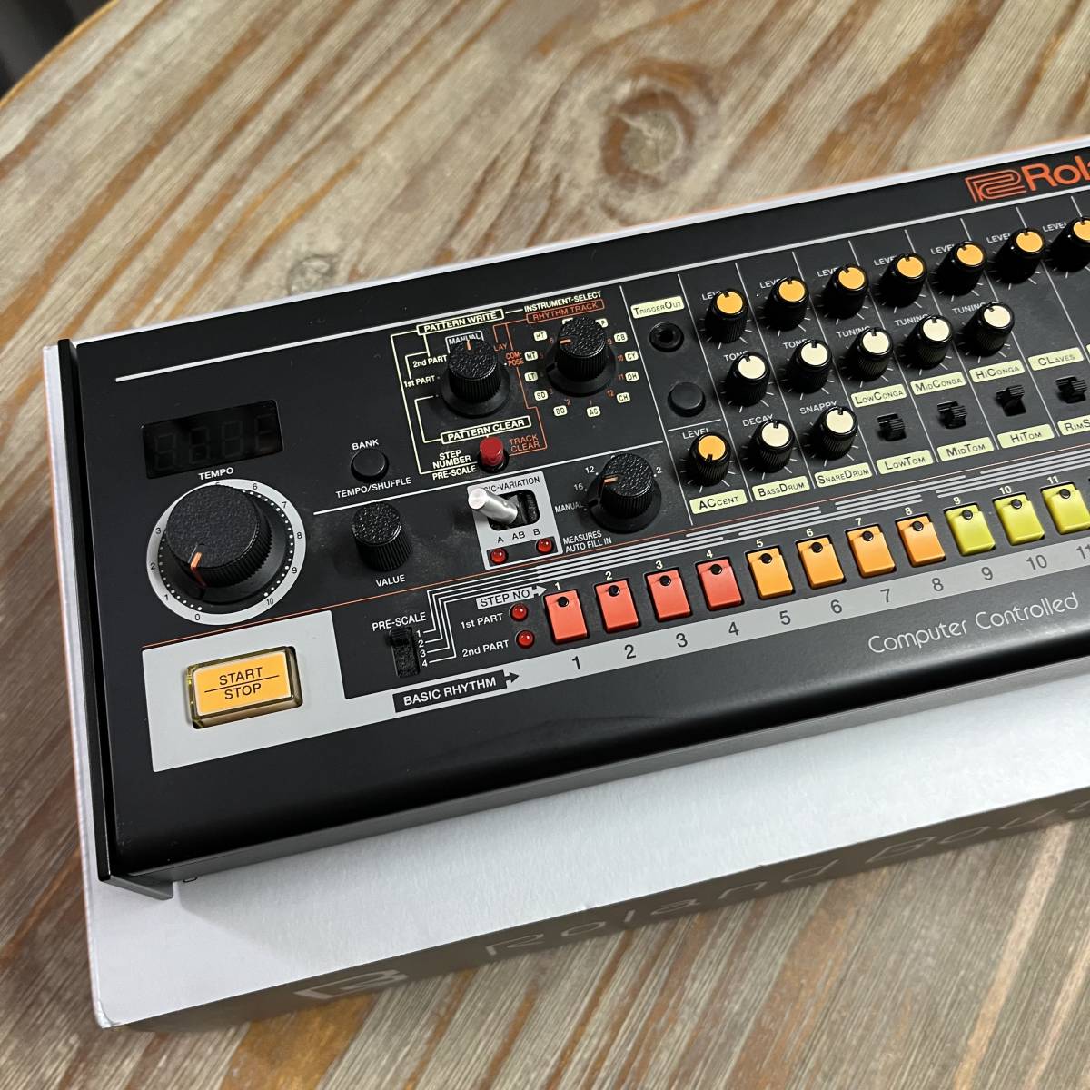 人気定番 TR-8 ローランド Roland TR-8 パーティを彩るご馳走や Roland
