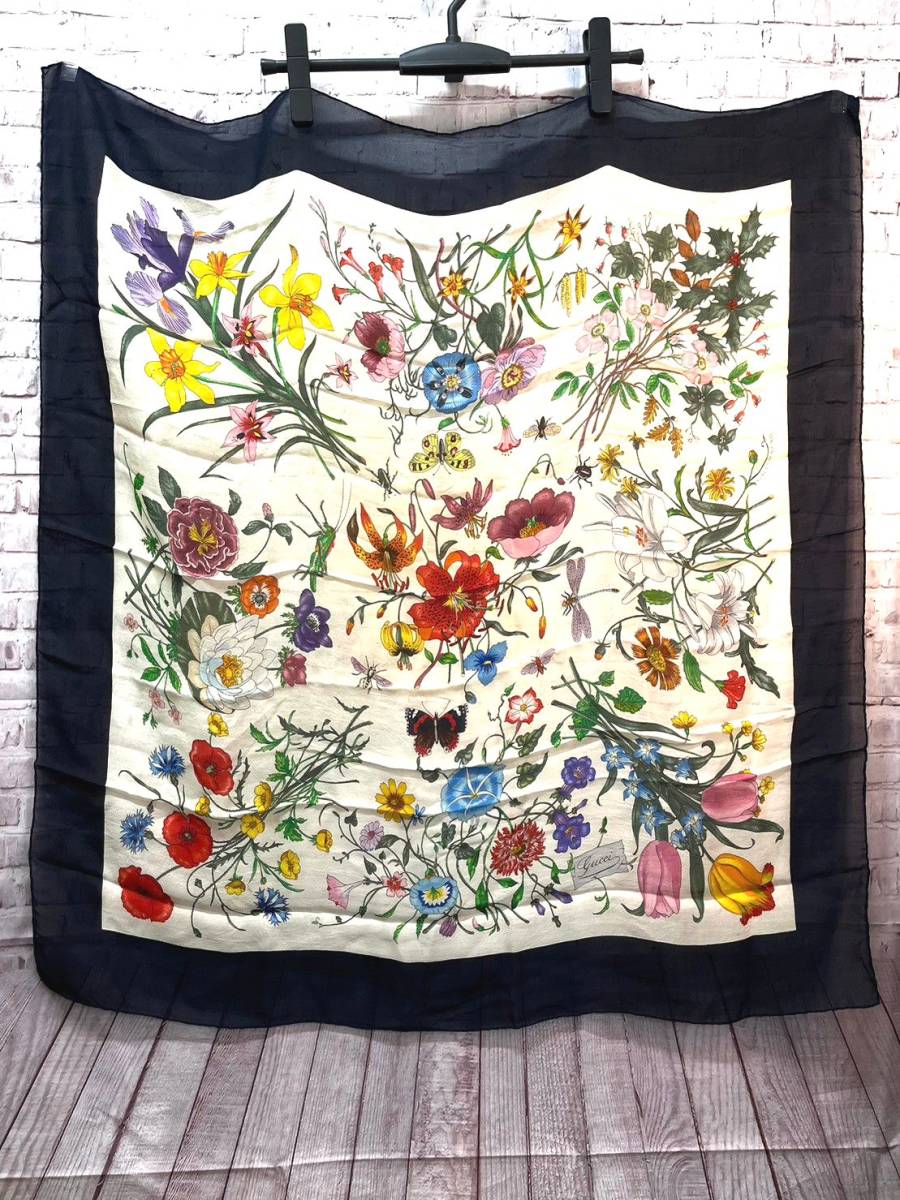良品】GUCCI グッチ 大判スカーフ 花柄 シルク 縁ネイビー 87×87 良品】GUCCI グッチ 大判スカーフ 花柄 シルク 縁ネイビー 87×87
