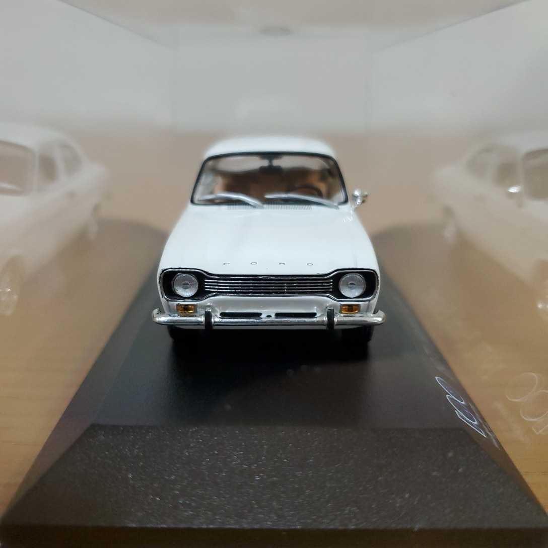 1/43 ミニチャンプス MINICHAMPS ミニカー/Ford 100 Years 1971 Escort/フォード 100周年 エスコート_画像2