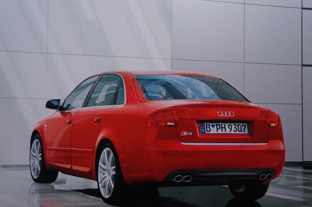  импортированный автомобиль каталог Audi S4/ седан / Avante /V8 4.2 344ps quattro /GH-8EBBKF/2006 год 7 месяц выпуск 