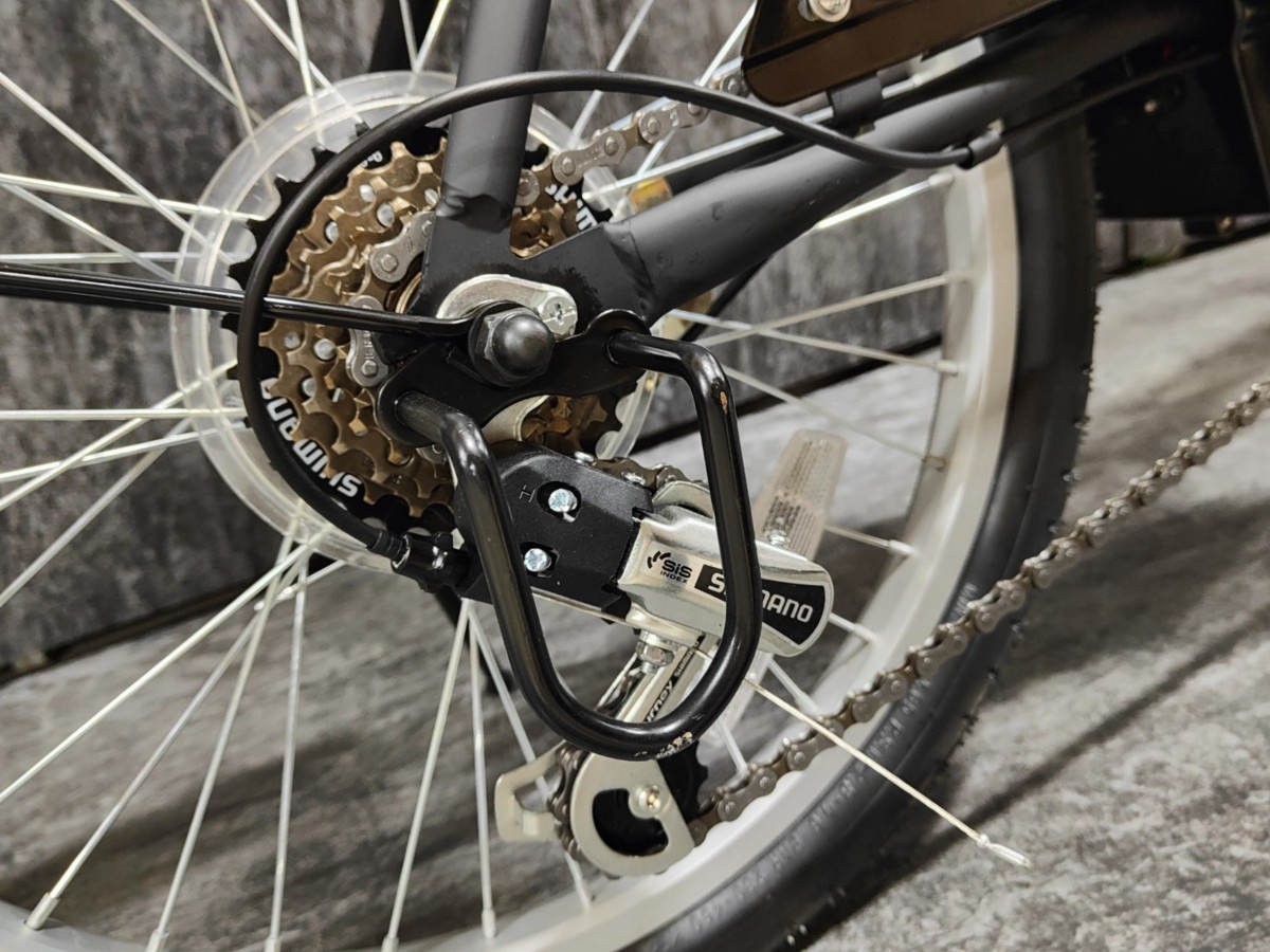 新車未使用アウトレット品】オプション専用荷台装着済 型式認定車20インチ折り畳み電動アシスト自転車ブラック【SK0118】 自転車 荷台 未使用