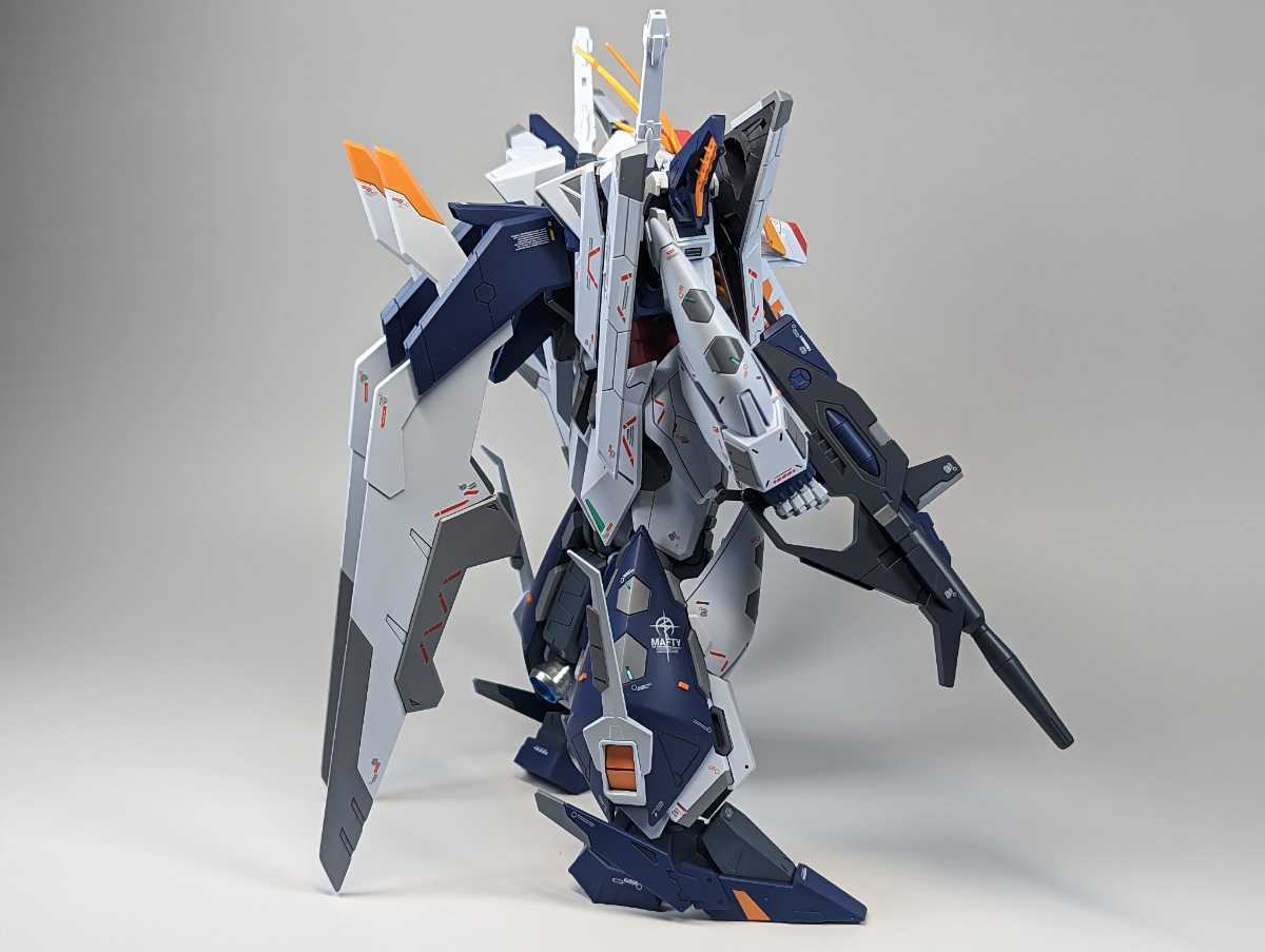 完成品 塗装済 改修済 バンダイ HGUC 1/144 クスィーガンダム 機動戦士 ...
