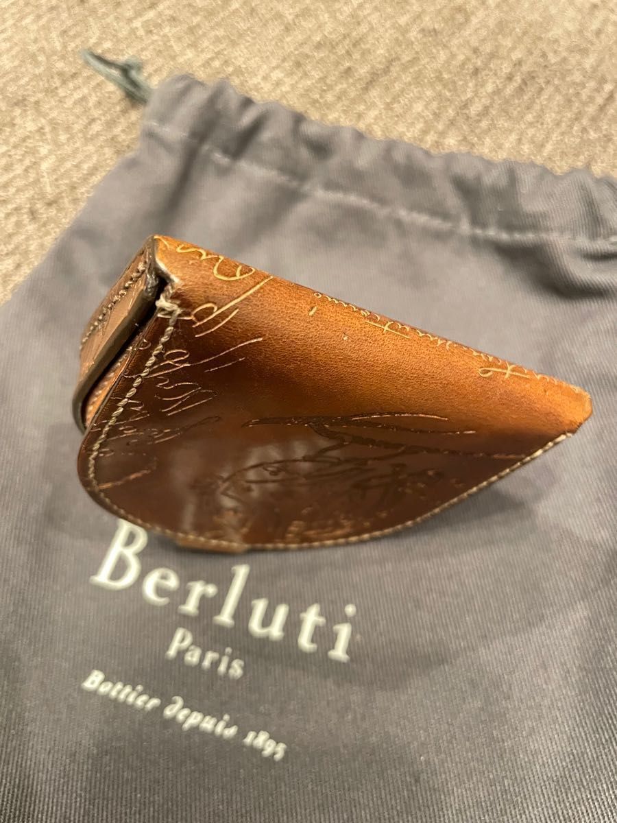 Berluti ベルルッティ 馬蹄コインケース 小銭入れ 美品 希少 激 Berluti ベルルッティ 馬蹄コインケース 小銭入れ 美品 希少 激