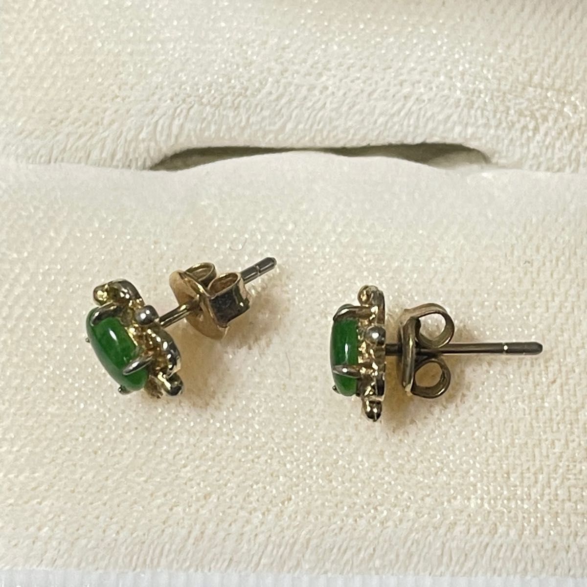 お年代もの ヒスイ 翡翠 ピアス 美品|PayPayフリマ
