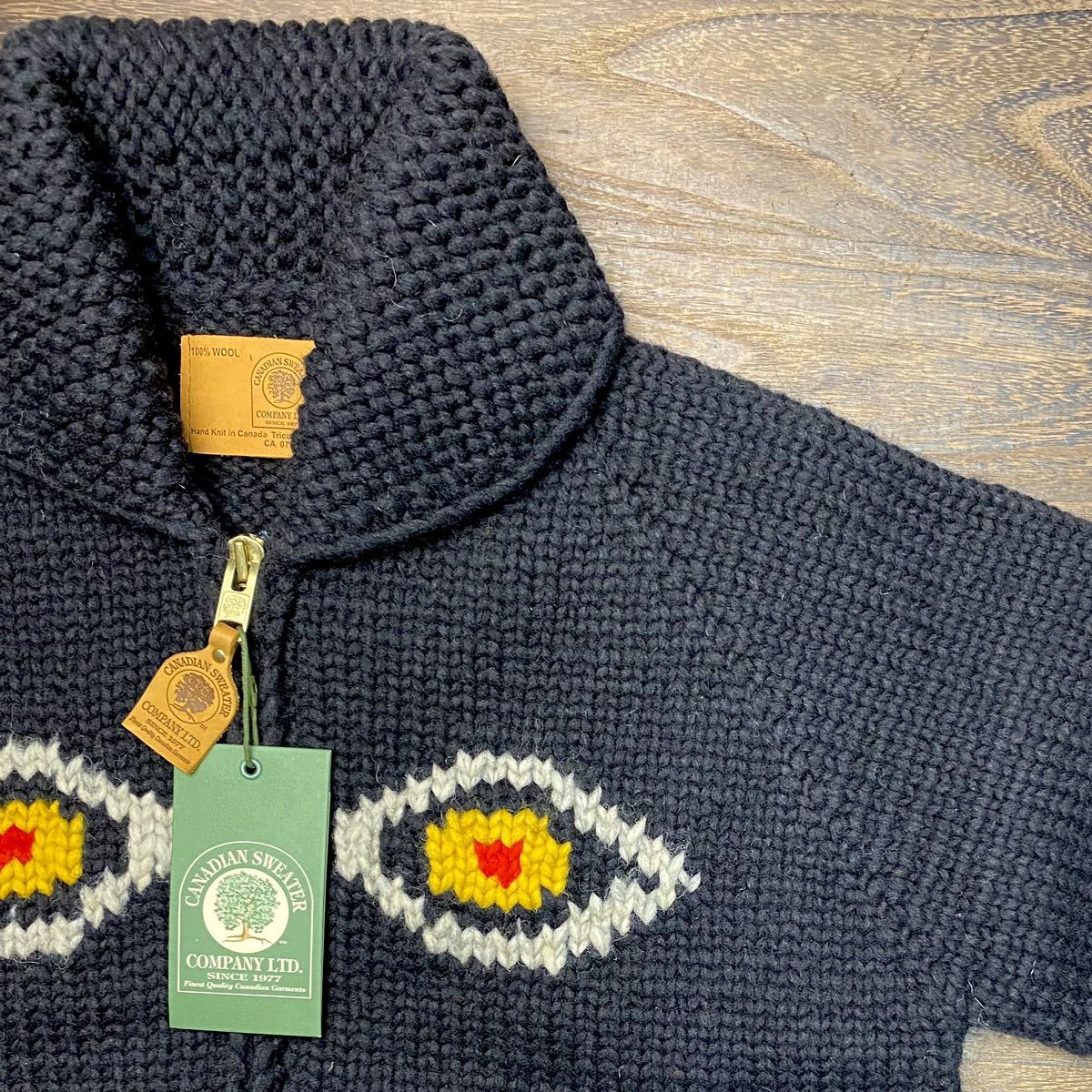 【新品】相場約5.9万円 カナディアンセーターカンパニー CANADIAN SWEATER COMPANY カウチンセーター カナダ製 ウール 手編み 長袖 白頭鷲_画像5