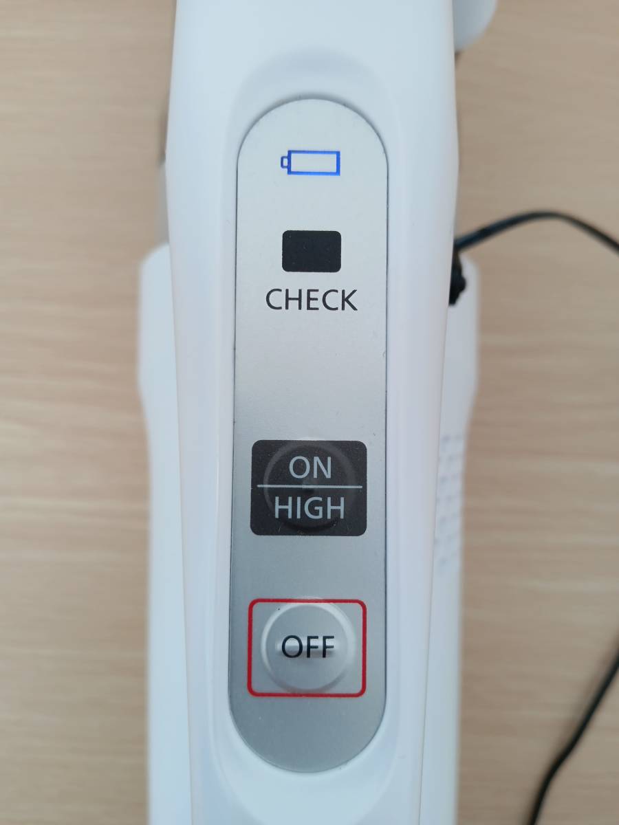選ぶなら選ぶなら2021年製!Panasonic 充電式掃除機 MC-SB31J 掃除機