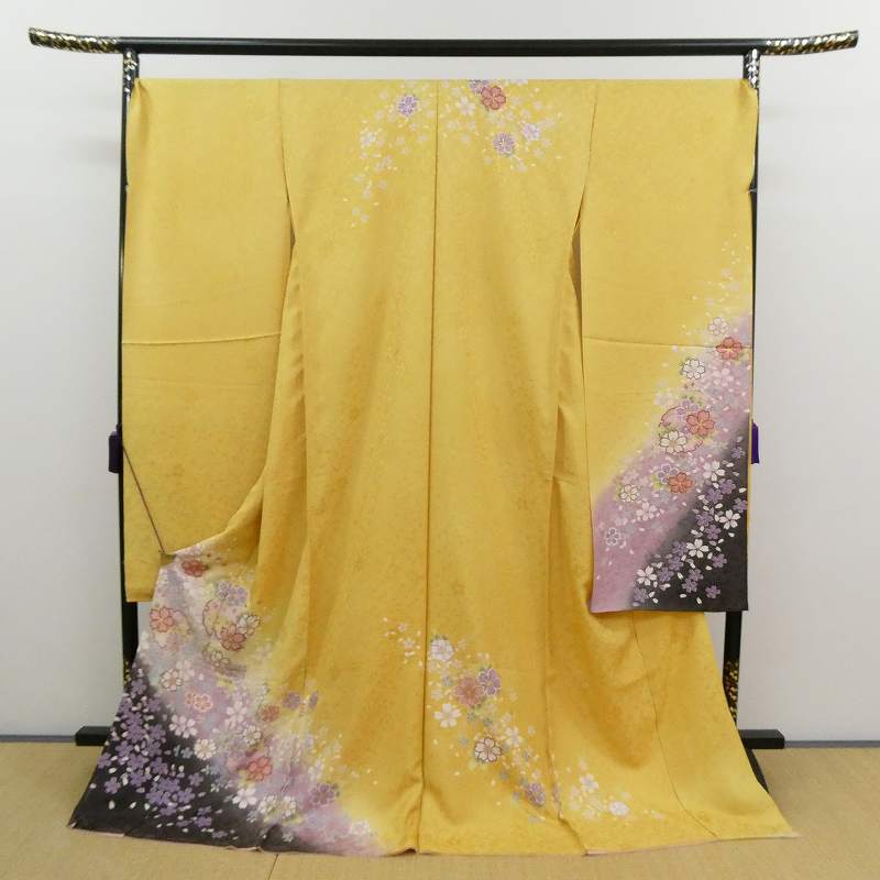 高級感 2301A-2116●関着/振袖/雪輪と花柄/リメイク・材料等に/新品/未仕立て/正絹/絵羽/(梱包サイズ:80) 振袖 高級感 2301A-2116●関着/振袖/雪輪と花柄/リメイク・材料等に/新品/未仕立て/正絹/絵羽/(梱包サイズ:80) 振袖