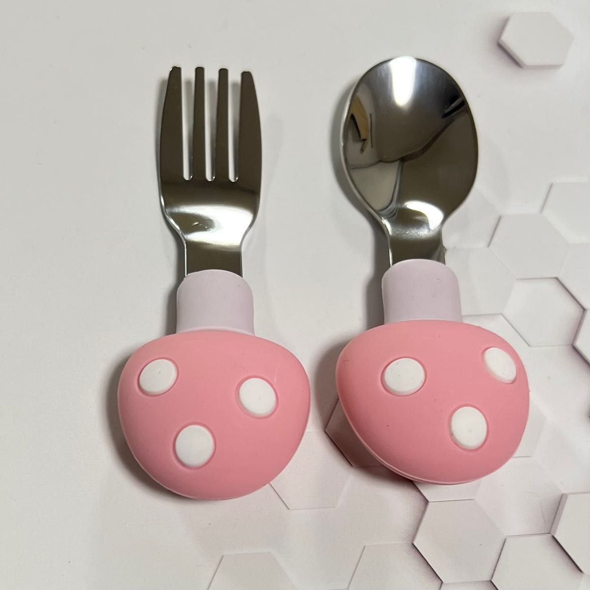 ベビー　スプーン　フォーク　両利き　きのこ　ピンク　離乳食　赤ちゃん　子供　食事　保育園　幼稚園　練習　食器　可愛い　人気　料理