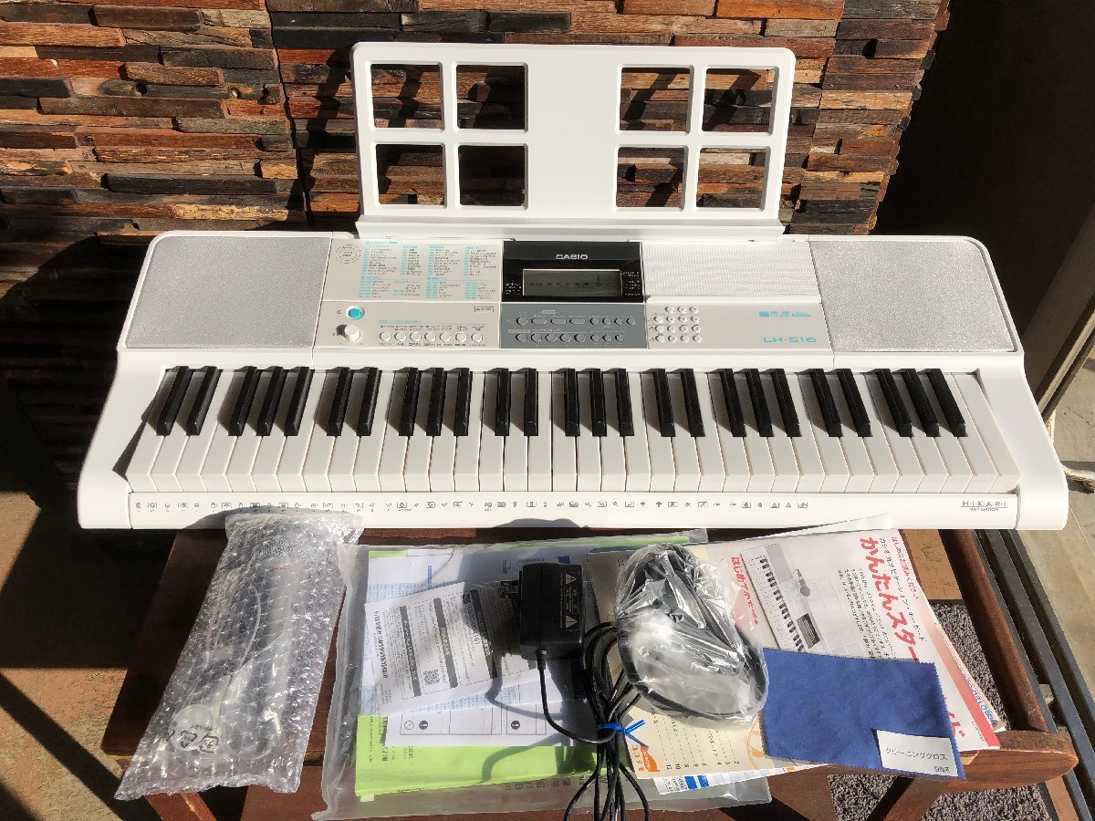 used カシオ キーボート 電子ピアノ 2021年 光ナビゲーション 61鍵盤