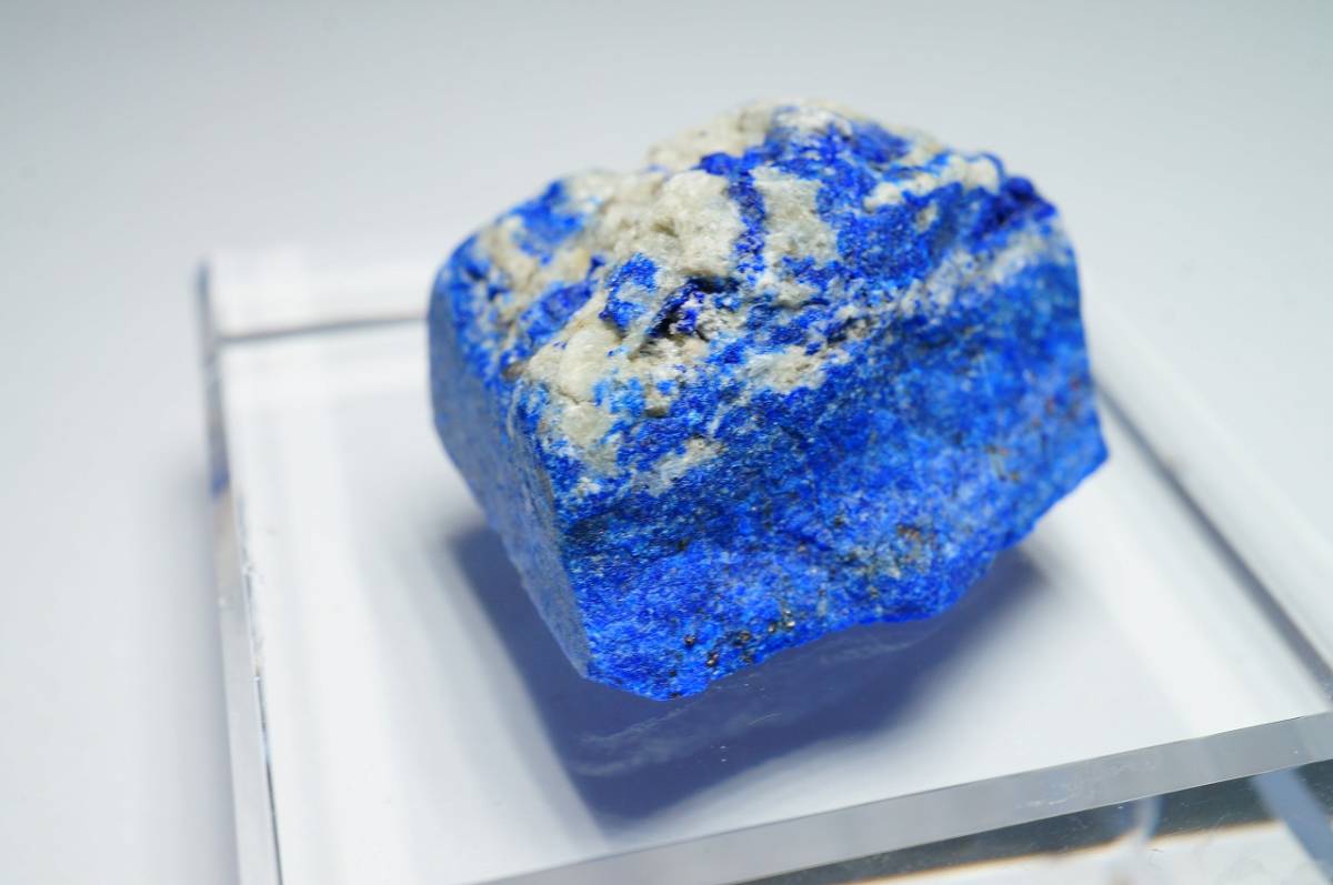 【специальное предложение! Фельд частичный выигрыш] Vermeer Blue Afganistan Lapis Lazuli/Ultramarine Blue Original Stone 63.2ct/12,6 г