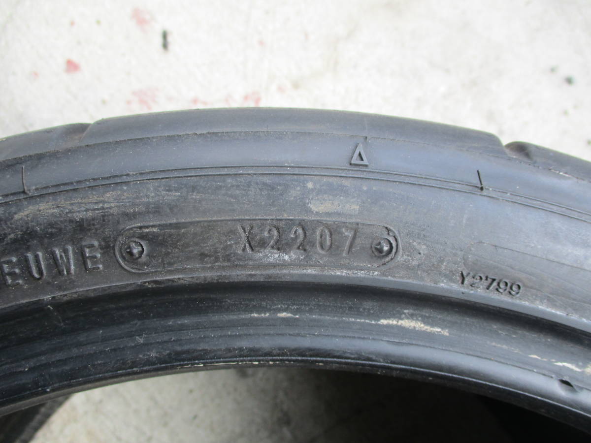 ２８５／３０Ｒ１８　 Dunlop 　...　０３Ｇ　 тип Ｈ１　２００７ год выпуска 　２ шт.  　ＧＴＲ　 Skyline 　 контрольный   номер ２２