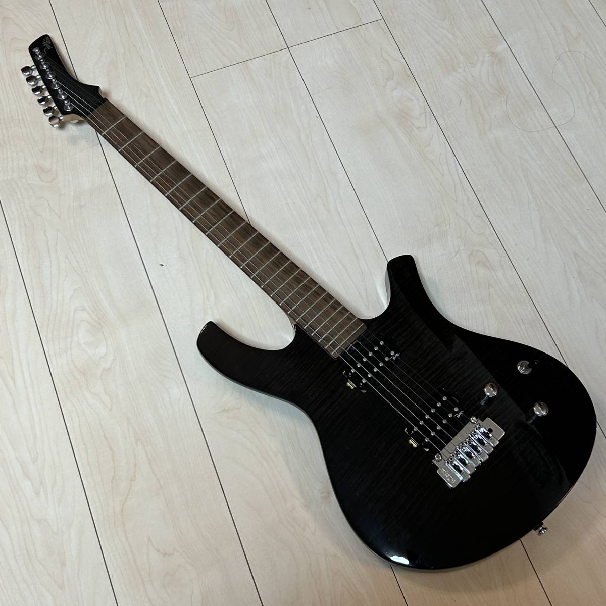Yahoo!オークション - Parker PDF-40 美品 パーカー エレキギター Yahoo!オークション - Parker PDF-40 美品 パーカー エレキギター