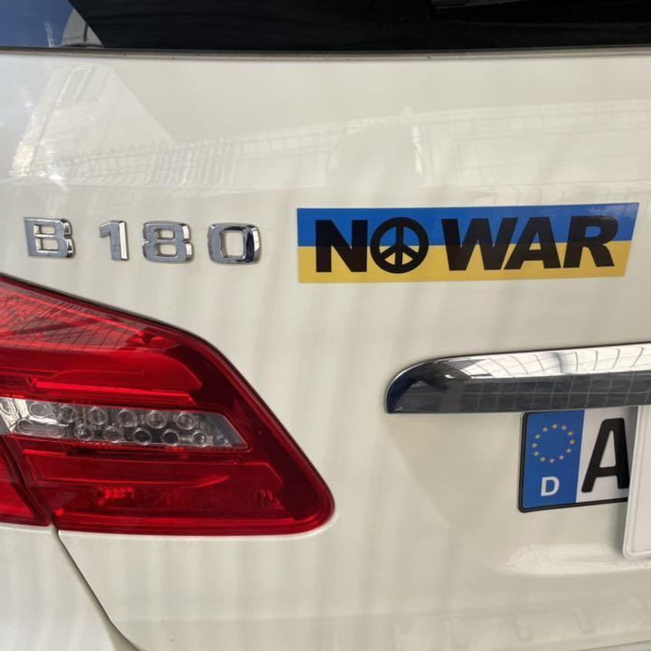 (黒)NO WAR＊ウクライナ国旗＊マグネットステッカー＊