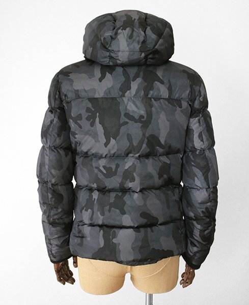 国内正規□ 1PIU1UGUALE3 neck up hood down jk美品