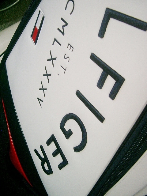 ☆未使用 トミーヒルフィガー スポーティ・モデル ラウンド文字 エナメル素材 白紺赤 ゴルフバッグの画像7
