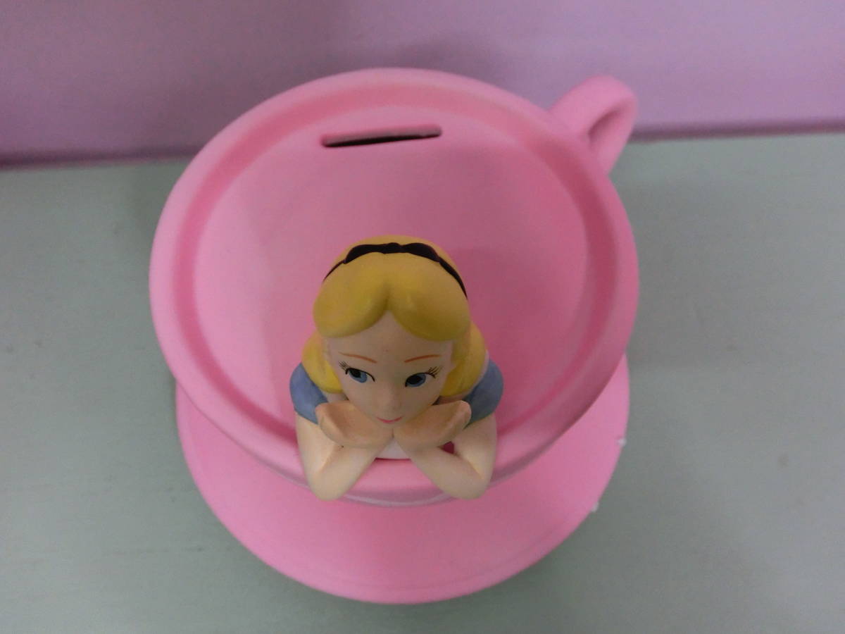  Disney mystery. country. Alice * tea cup ceramics figure . gold box van k ornament doll *Disney Alice unused new goods 