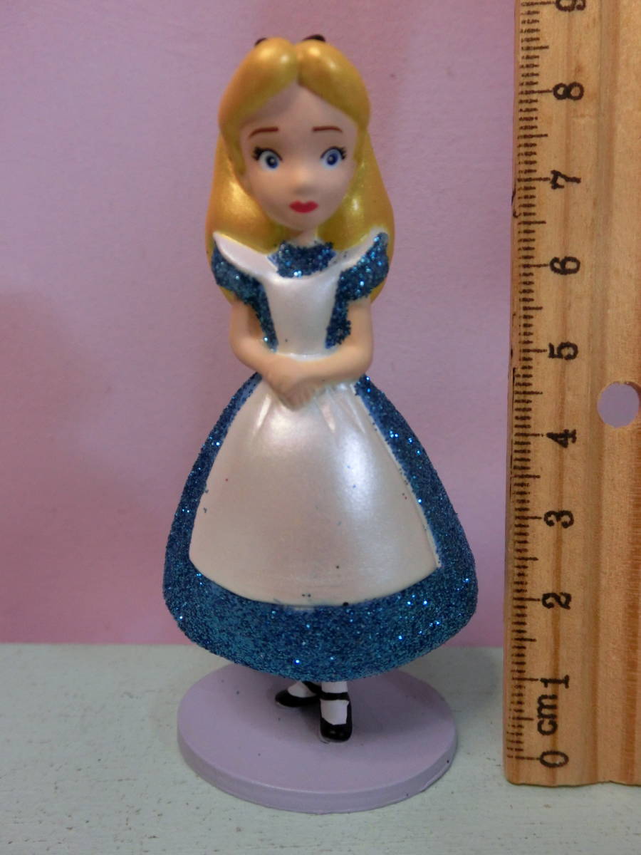 ディズニー 不思議の国のアリス◆PVCフィギュア人形 9㎝ ビンテージ Disney ALICE IN WONDERLAND Figureの画像1