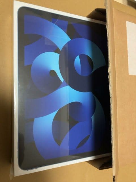 【新品,未開封,送料無料】iPad Air 第5世代 Wi-Fi　64GB　MM9E3J/A　Blue