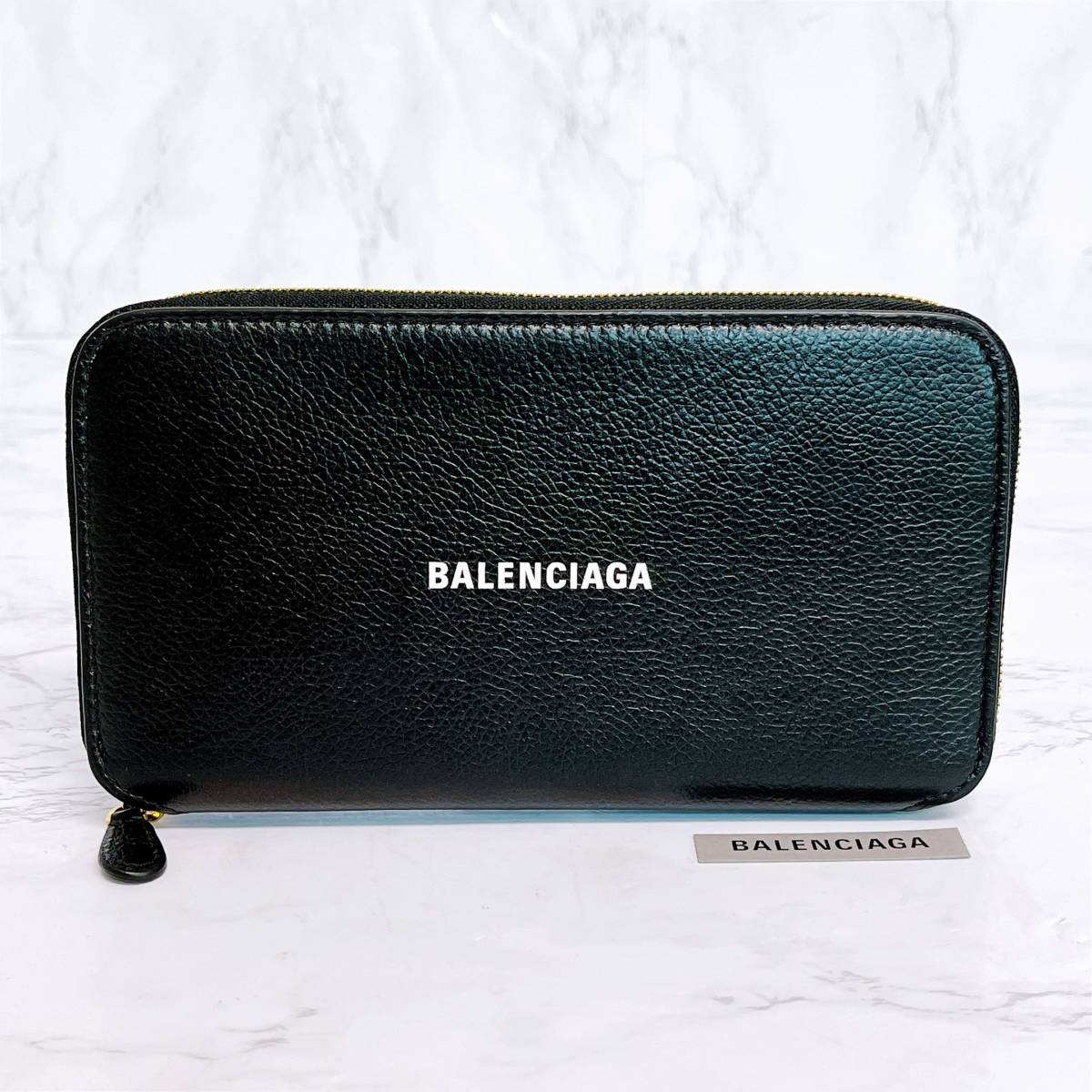 いたずら】 良品 BALENCIAGA バレンシアガ ロゴモチーフ ラウンド
