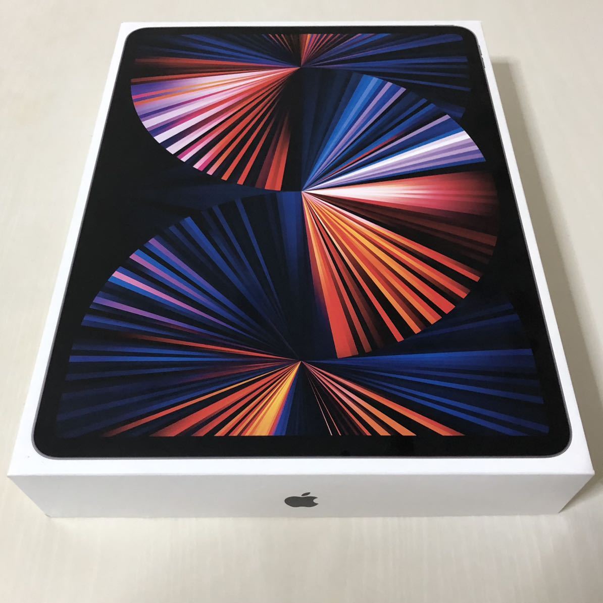 新品同様】iPad Pro 12.9インチ 第5世代 / Wi-Fi+Cellular(セルラー