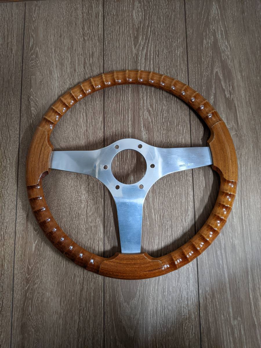 * wooden steering wheel ZYKLNS 35 centimeter used *