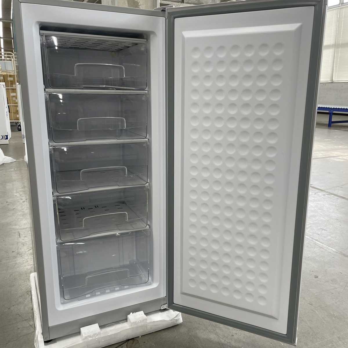 S-135 1円スタート 2022年製 ワンドア冷凍庫 138L 冷凍庫 前向きタイプ 引き出し5段 ノンフロン冷凍庫 YRTC14H1 直冷式冷凍庫の画像2