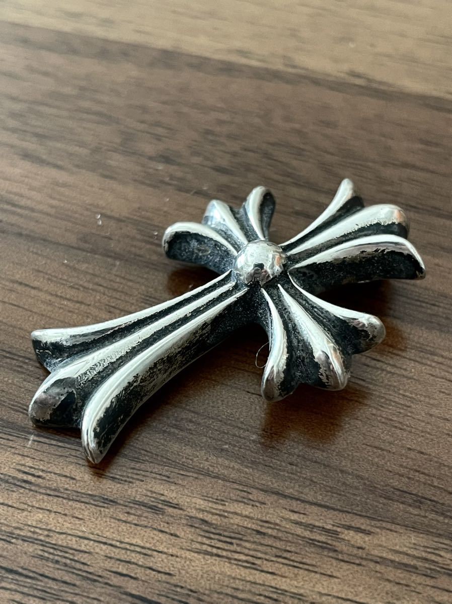 CHROME HEARTS クロムハーツ スモール CH クロス ペンダント CHROME HEARTS クロムハーツ スモール CH クロス ペンダント