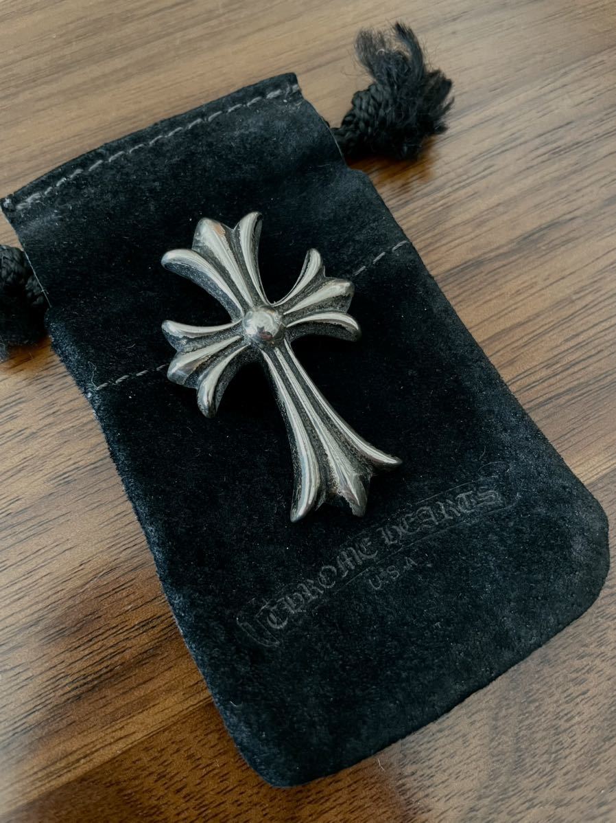 CHROME HEARTS クロムハーツ スモール CH クロス ペンダント CHROME HEARTS クロムハーツ スモール CH クロス ペンダント