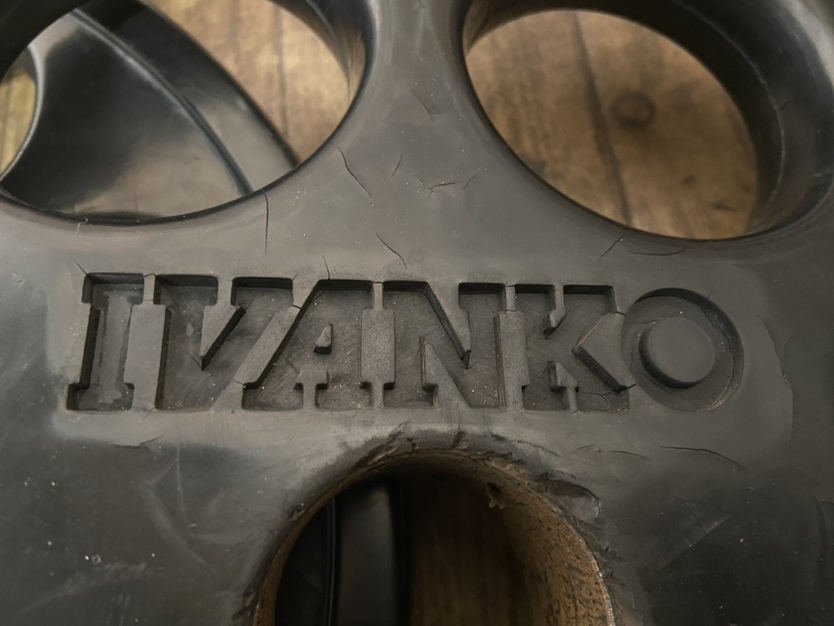 純正購入 IVANKO ラバーオリンピックプレート 穴径50mm 計107.5Kg
