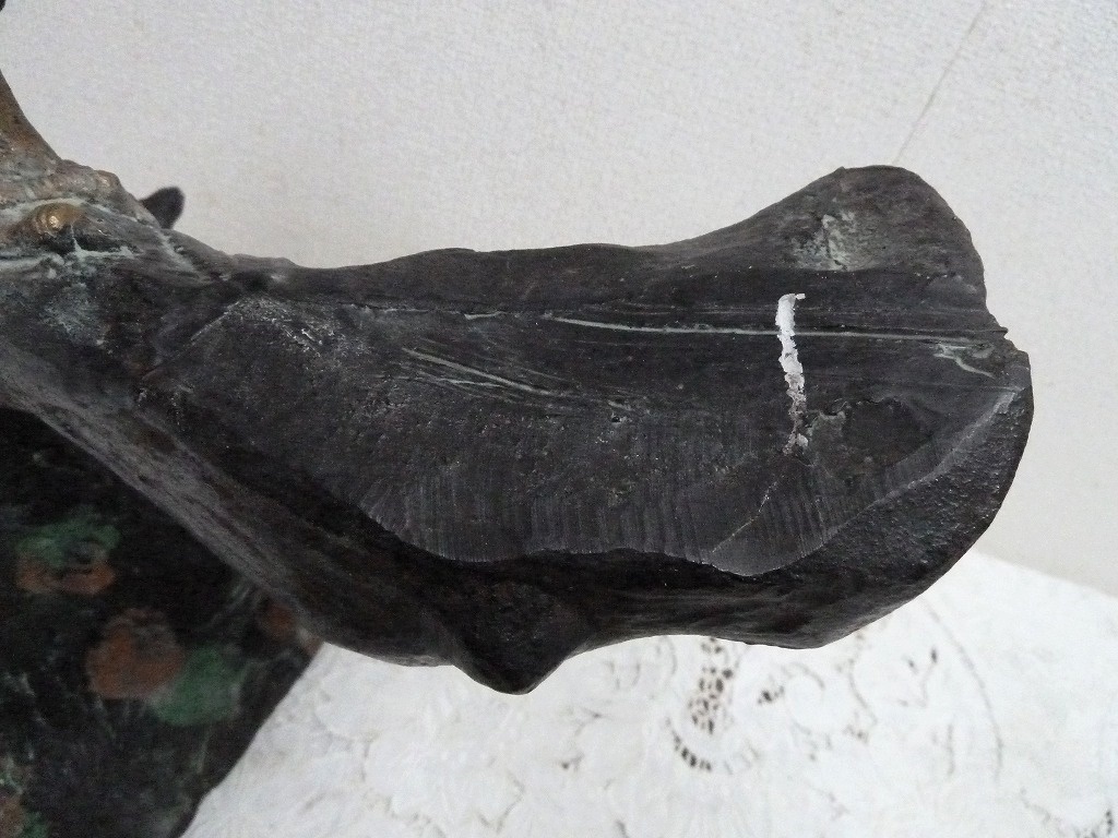 (☆BM)☆[SALE]鉄製 鳥 鷹 彫金 彫刻 アート オブジェ 置物 動物 全高54.8㎝/9.5kg 金の鳥 金属製 レトロ_画像9
