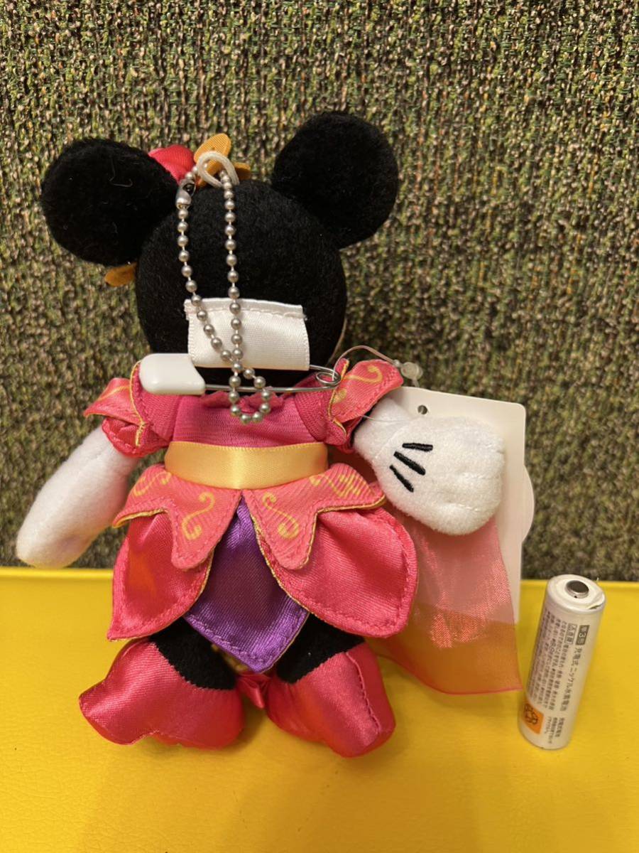 TDS springs car ni bar 2010 minnie soft toy badge ... Disney si- Minnie Mouse tag attaching unused TDR