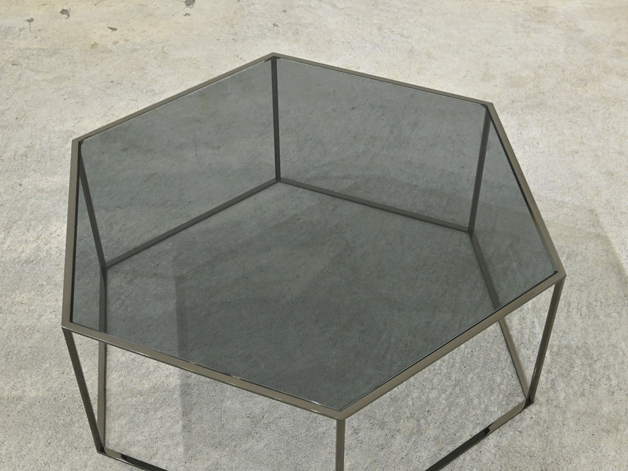 美品 Cassina ixc. DESALTO 吉岡徳仁 “HEXAGON 690” ローテーブル 27.5