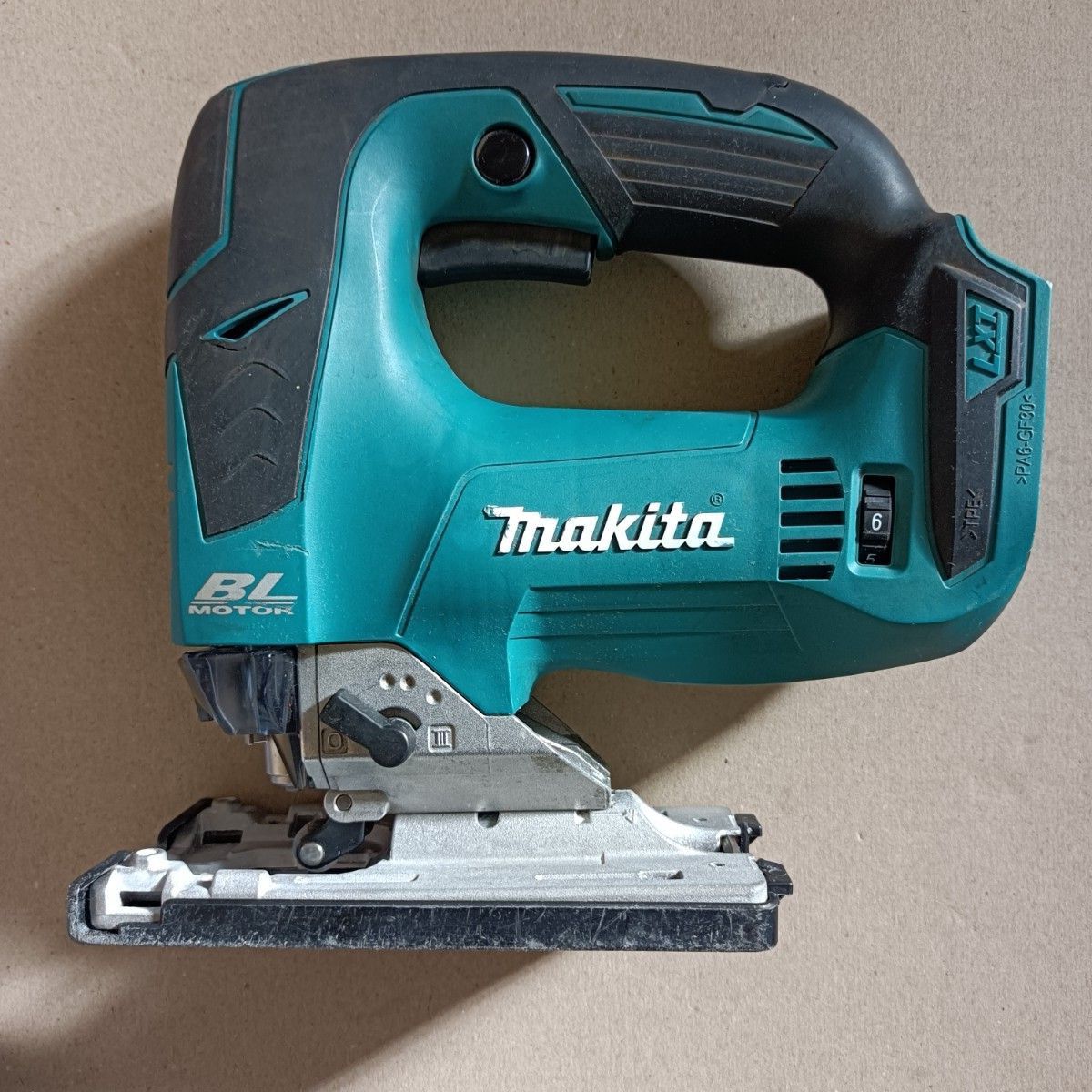 マキタ JV142D 14.4v ジグソー 電動ノコギリ makita