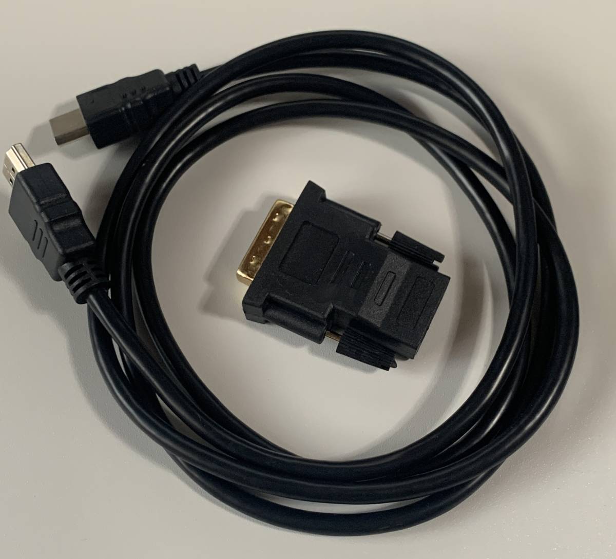 [ used have ]HDMI cable 1.5m(4K output correspondence ) + DVI male -HDMI female conversion adaptor audio output correspondence possible + DP-DVI conversion cable / DVI-HDMI conversion 