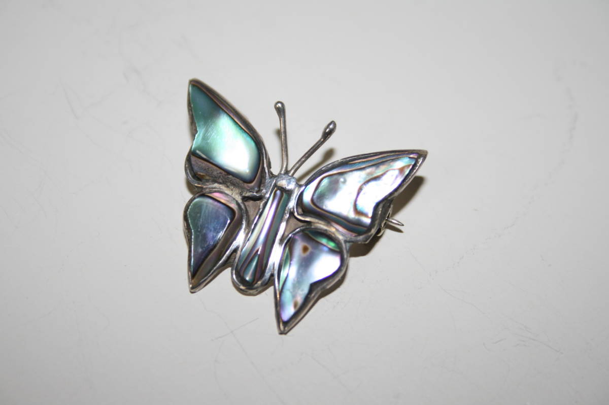 【美品】SILVER925 刻印有り 螺鈿細工 蝶々 ブローチの画像1